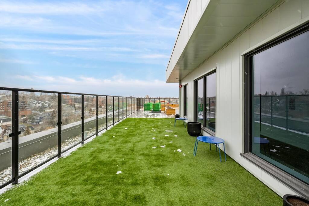 Chic 1Br Kensington Unit W/Parking Apartment คาลการี ภายนอก รูปภาพ