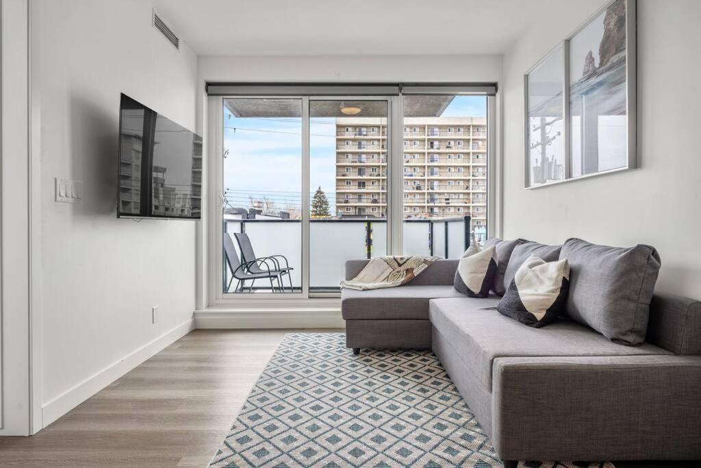Chic 1Br Kensington Unit W/Parking Apartment คาลการี ภายนอก รูปภาพ