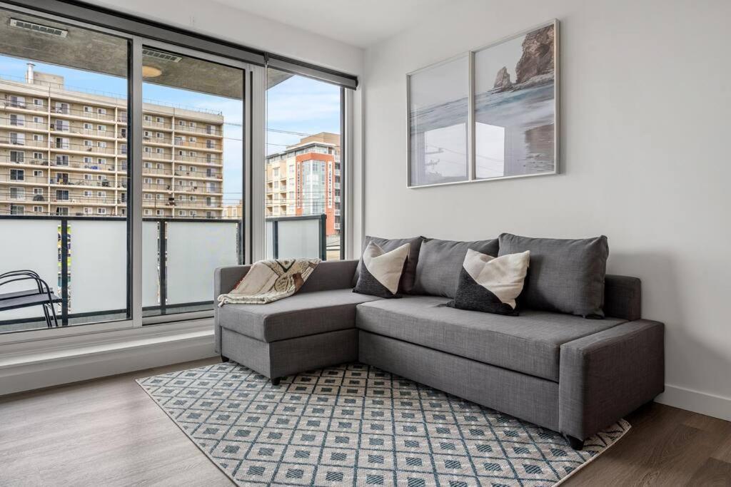 Chic 1Br Kensington Unit W/Parking Apartment คาลการี ภายนอก รูปภาพ